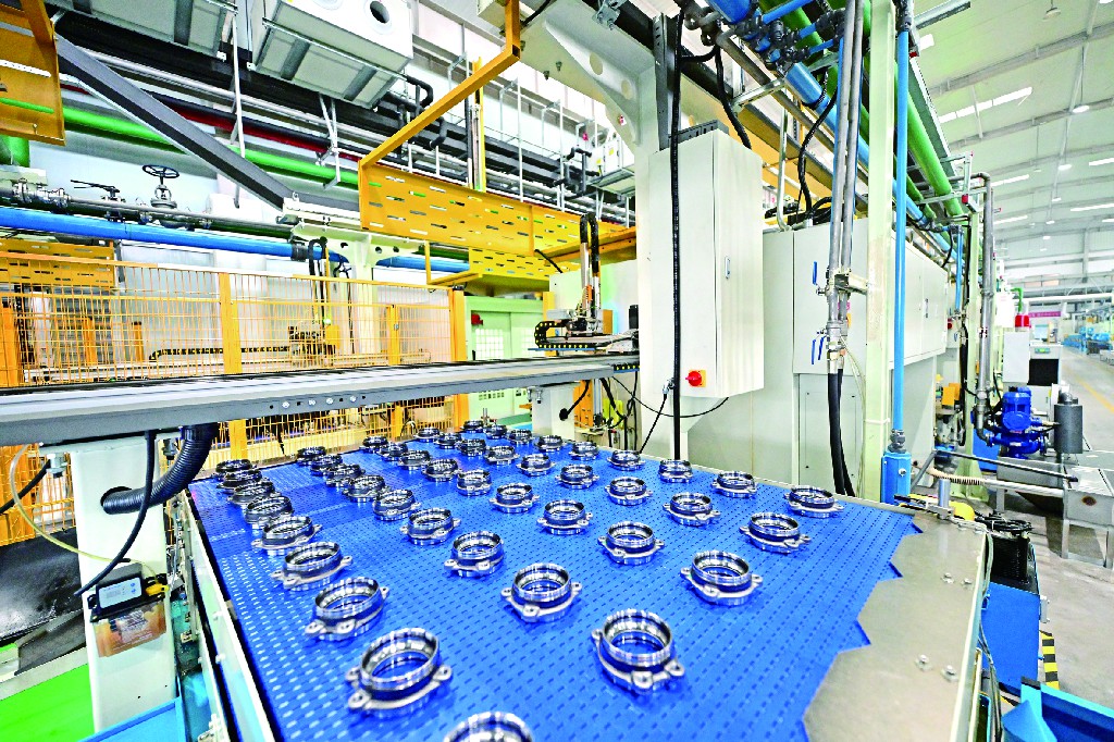 长江轴承新能源汽车轴承基地进入生产“满格”状态.jpg